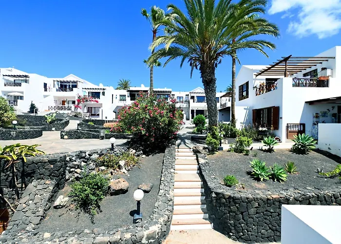 Tabaiba Place *